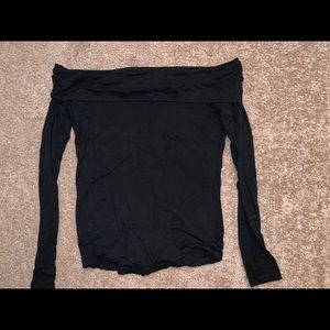 Off the Shoulder crop